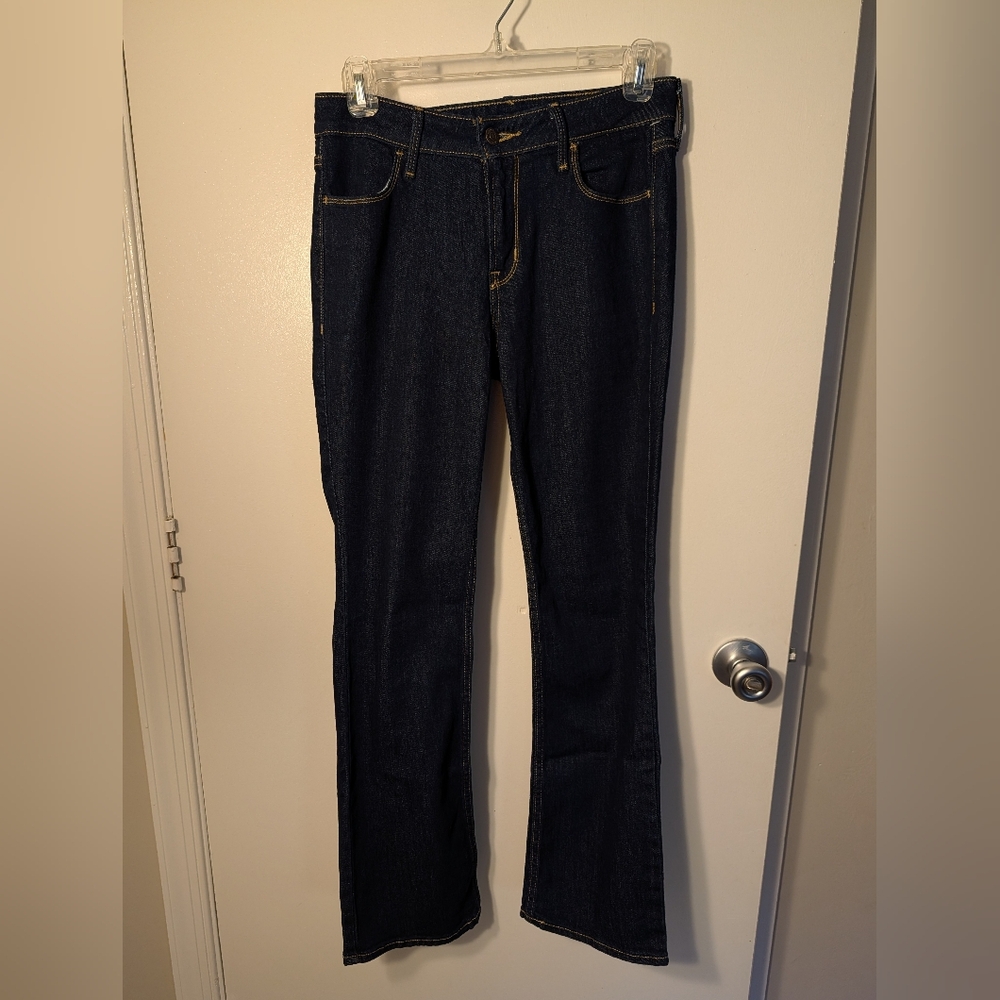 Old Navy Mid Rise "Wow" Boot Cut Jeans Size 4 Short